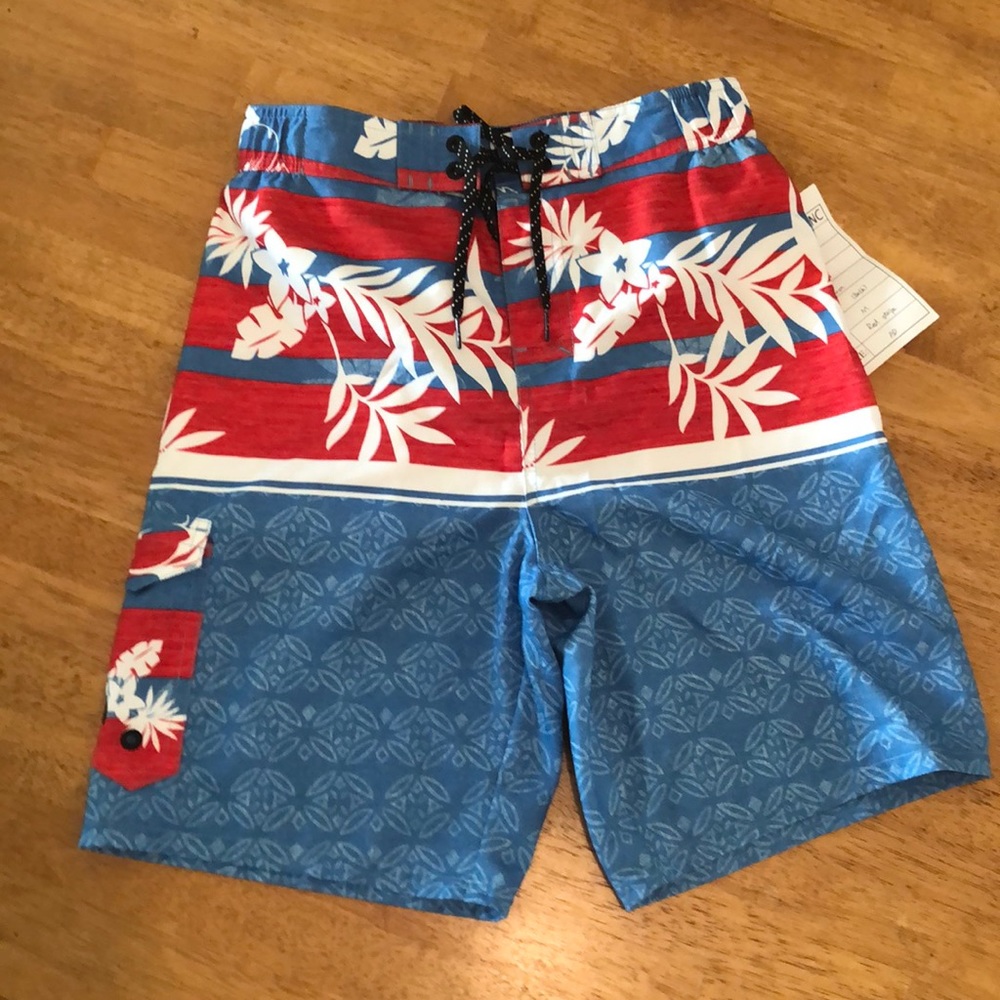 Maxon Boy’s Swim trunks size medium